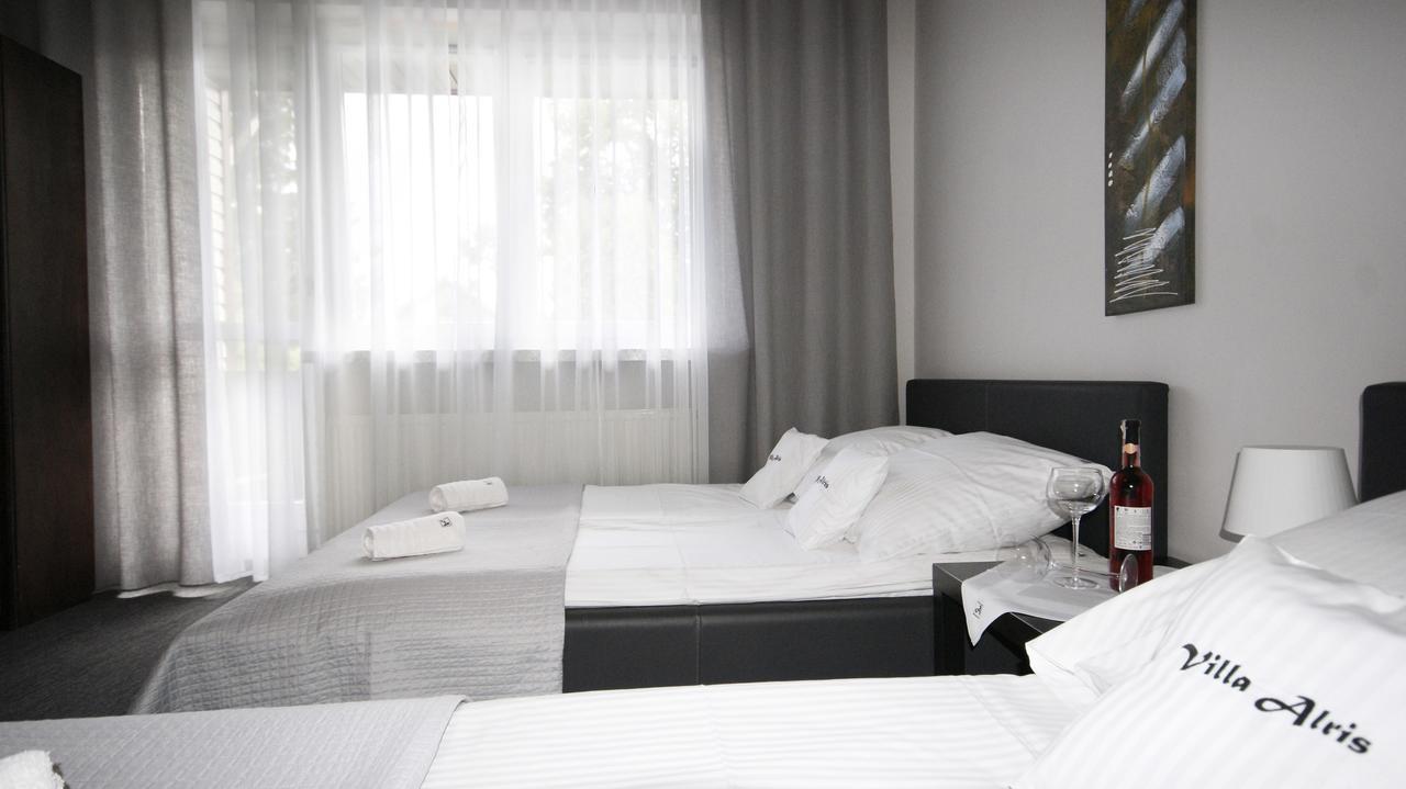 Villa Alris Bialystok Luaran gambar